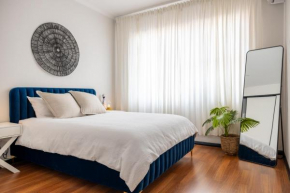 2 bedroom Apartment in Ashfield, 200m to train station,Free Parking, Sydney